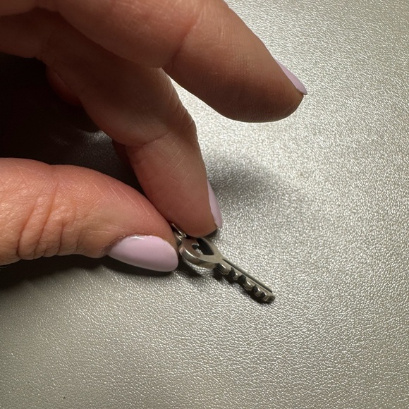 Rare James Avery Key of Love charm - Picture 4 of 5